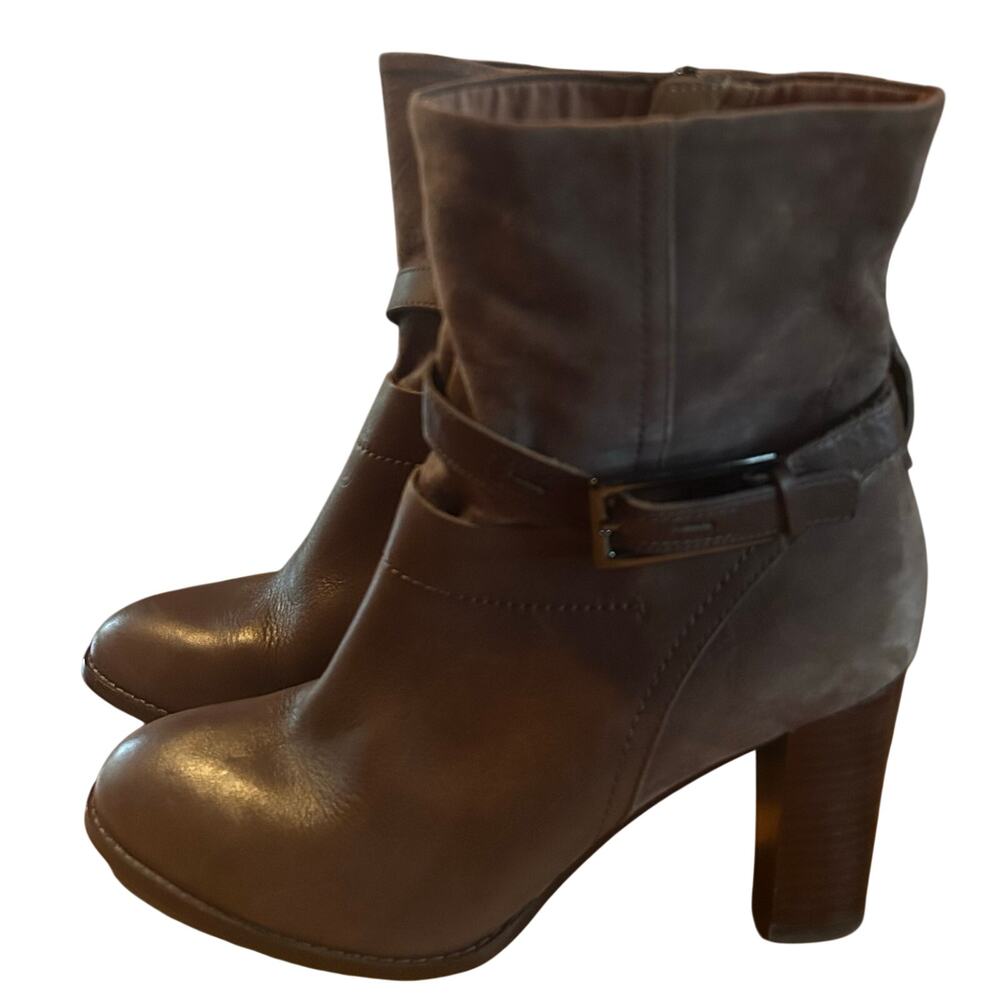 Clarks Size 8.5 Stacked Zipper Boots Booties Verona Lark Brown Ankle Heel